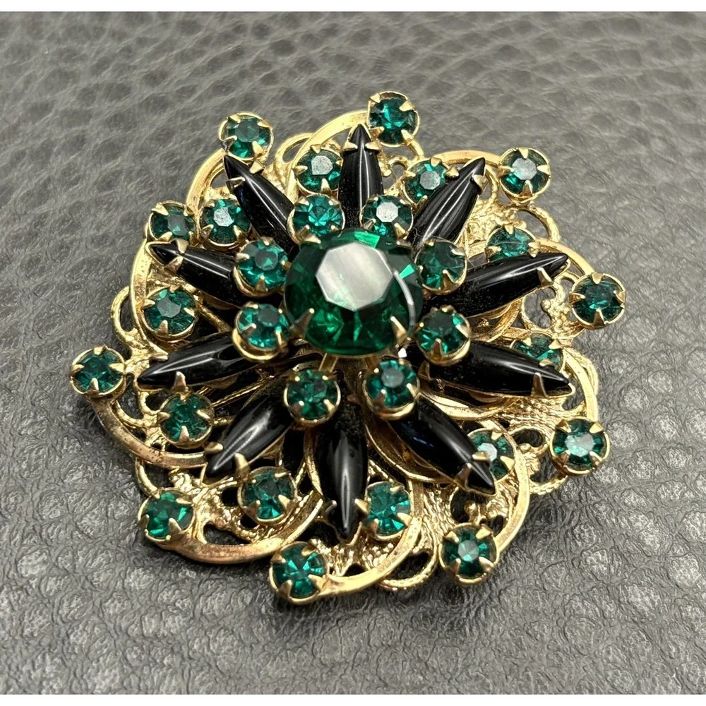 Vintage Faux Emerald Green Black Rhinestone Filigree Flower Dome Brooch